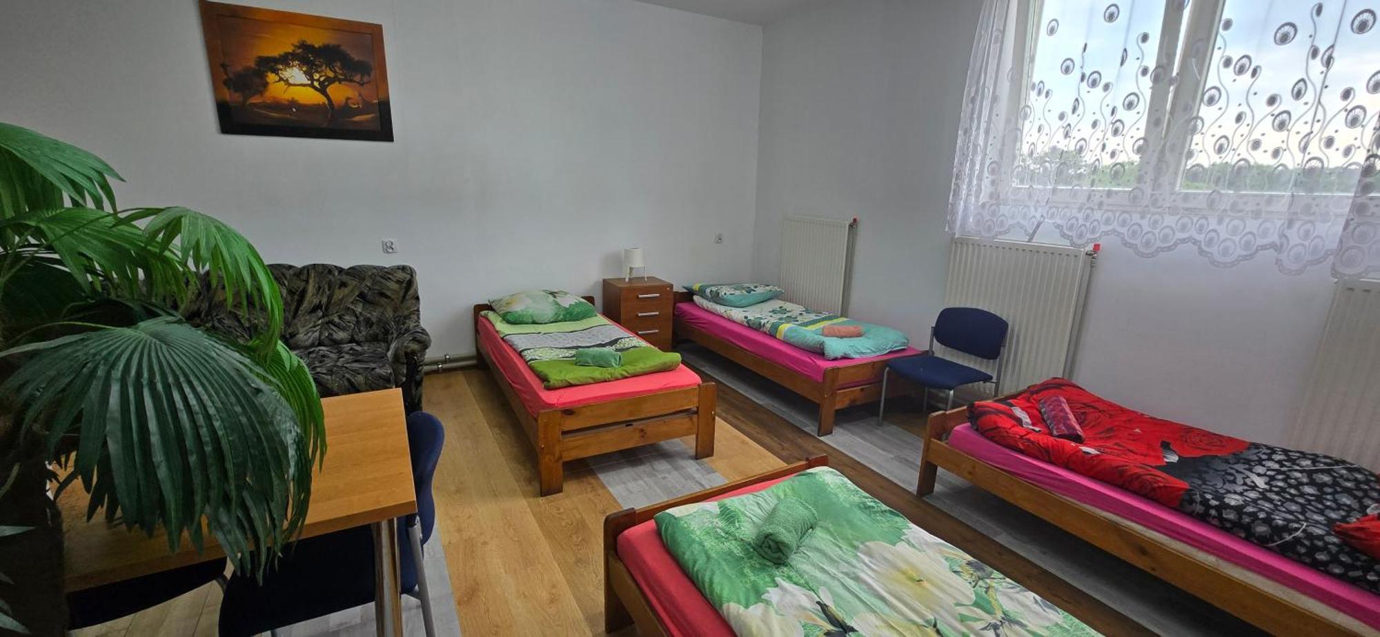Hotel Dworek Wroclaw Bagian luar foto